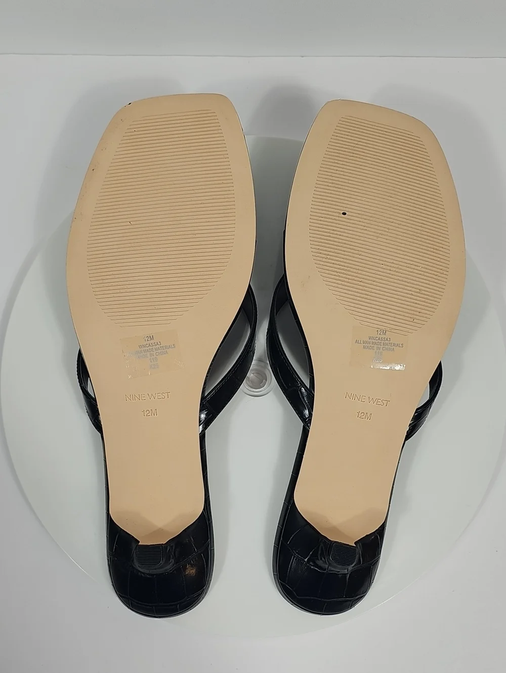 NIB Nine West Cassa Black Croc Embossed Kitten Heel Thong Sandals 12 Modern Work